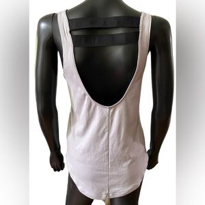 Nike: Gray & Black Workout Activewear Top